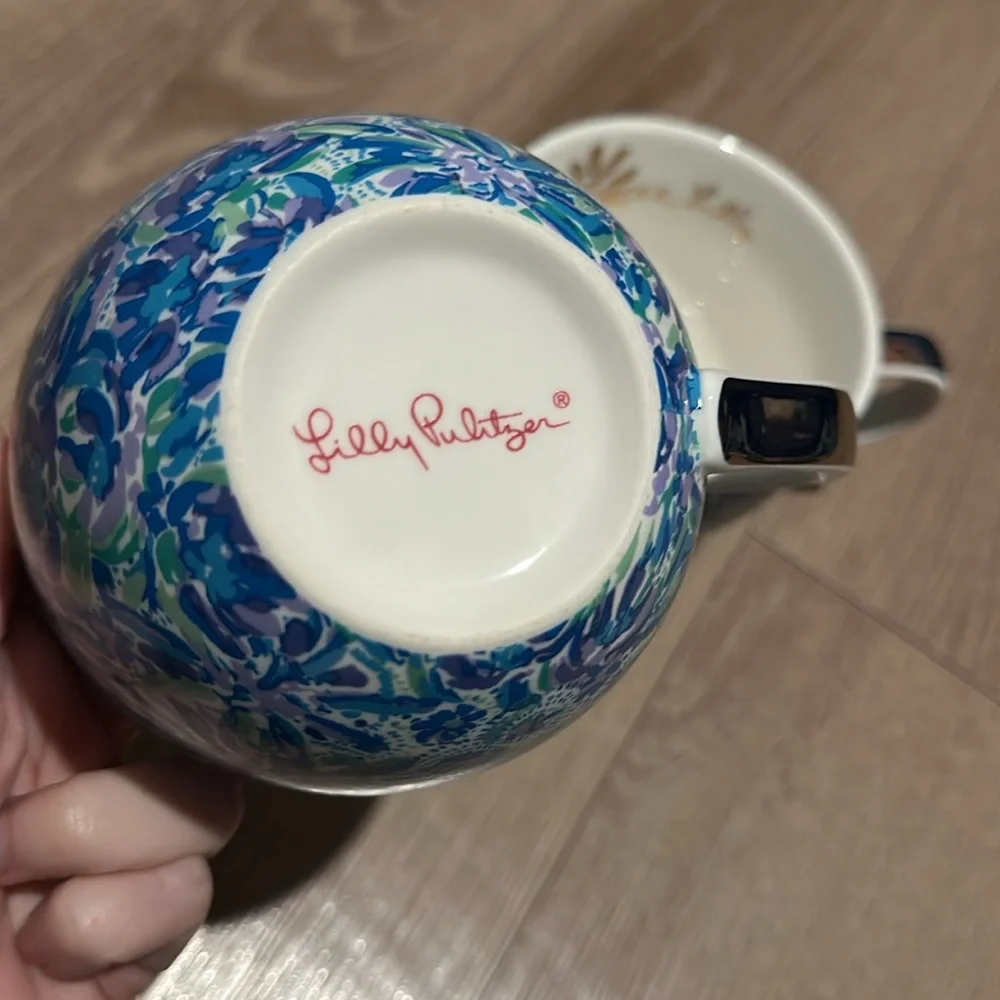 Lily Pulitzer mugs - Picture 2 of 4